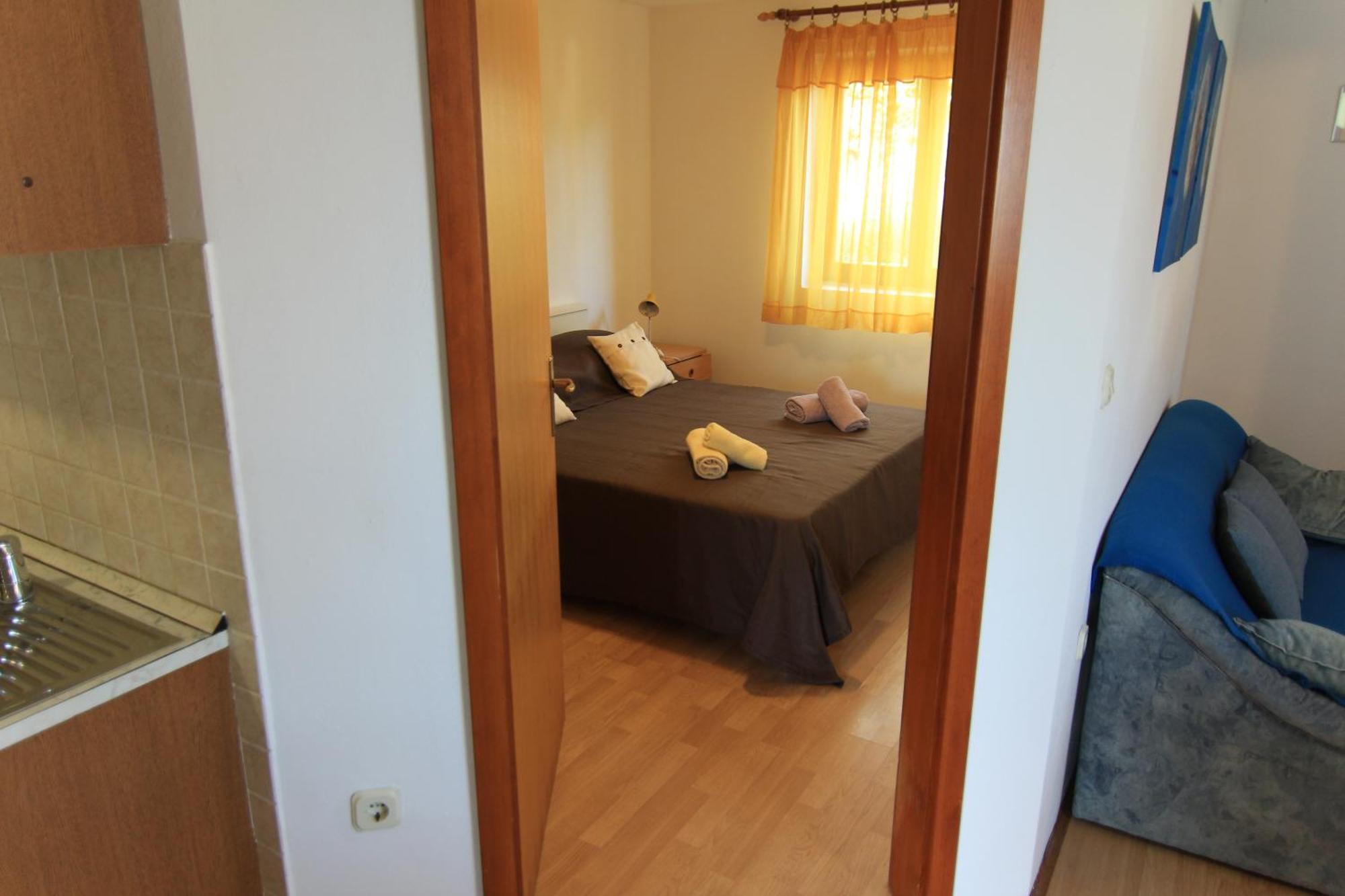 Apartments Daidzic By El-Pi Tours Njivice Bagian luar foto