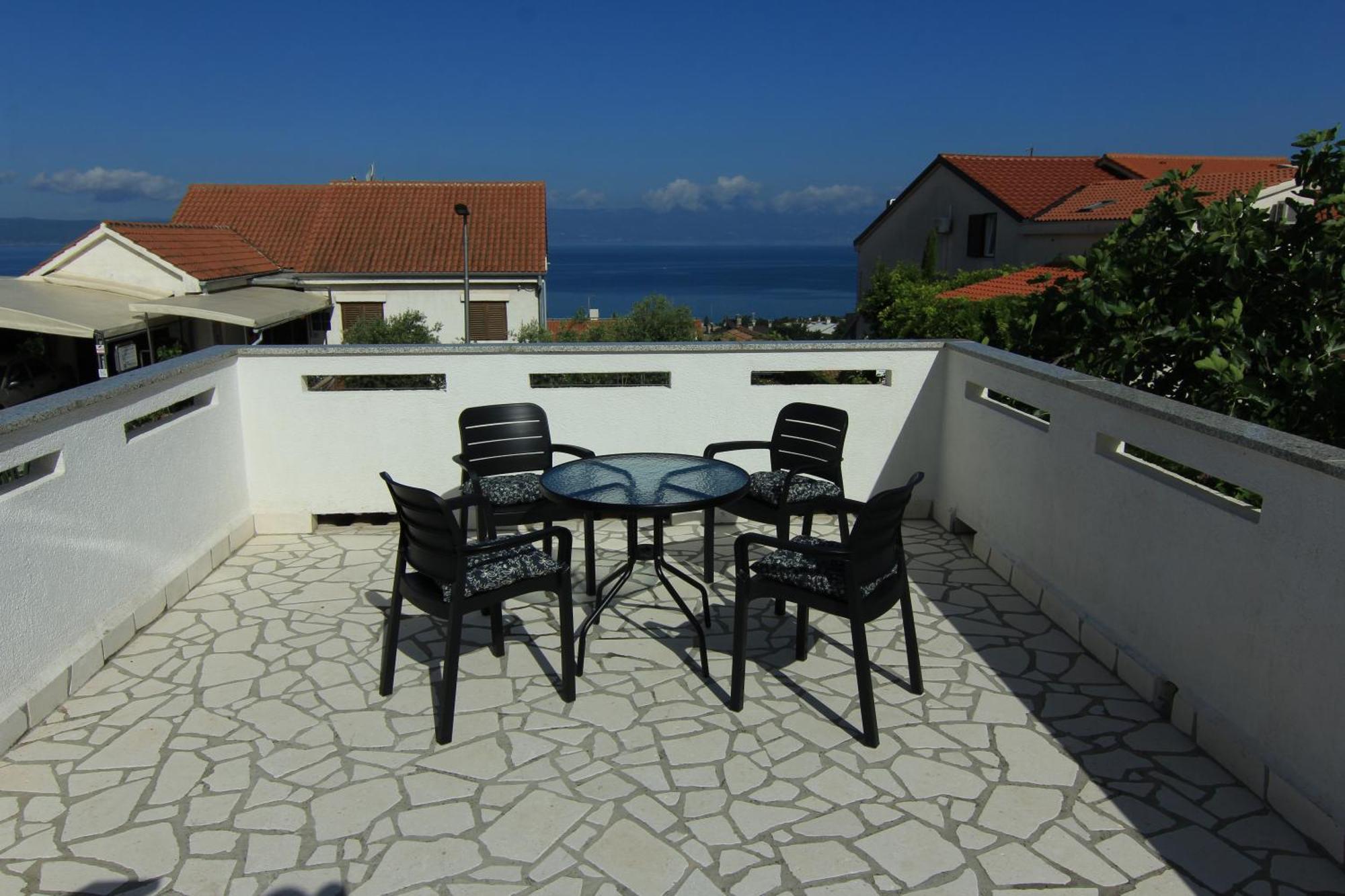 Apartments Daidzic By El-Pi Tours Njivice Bagian luar foto