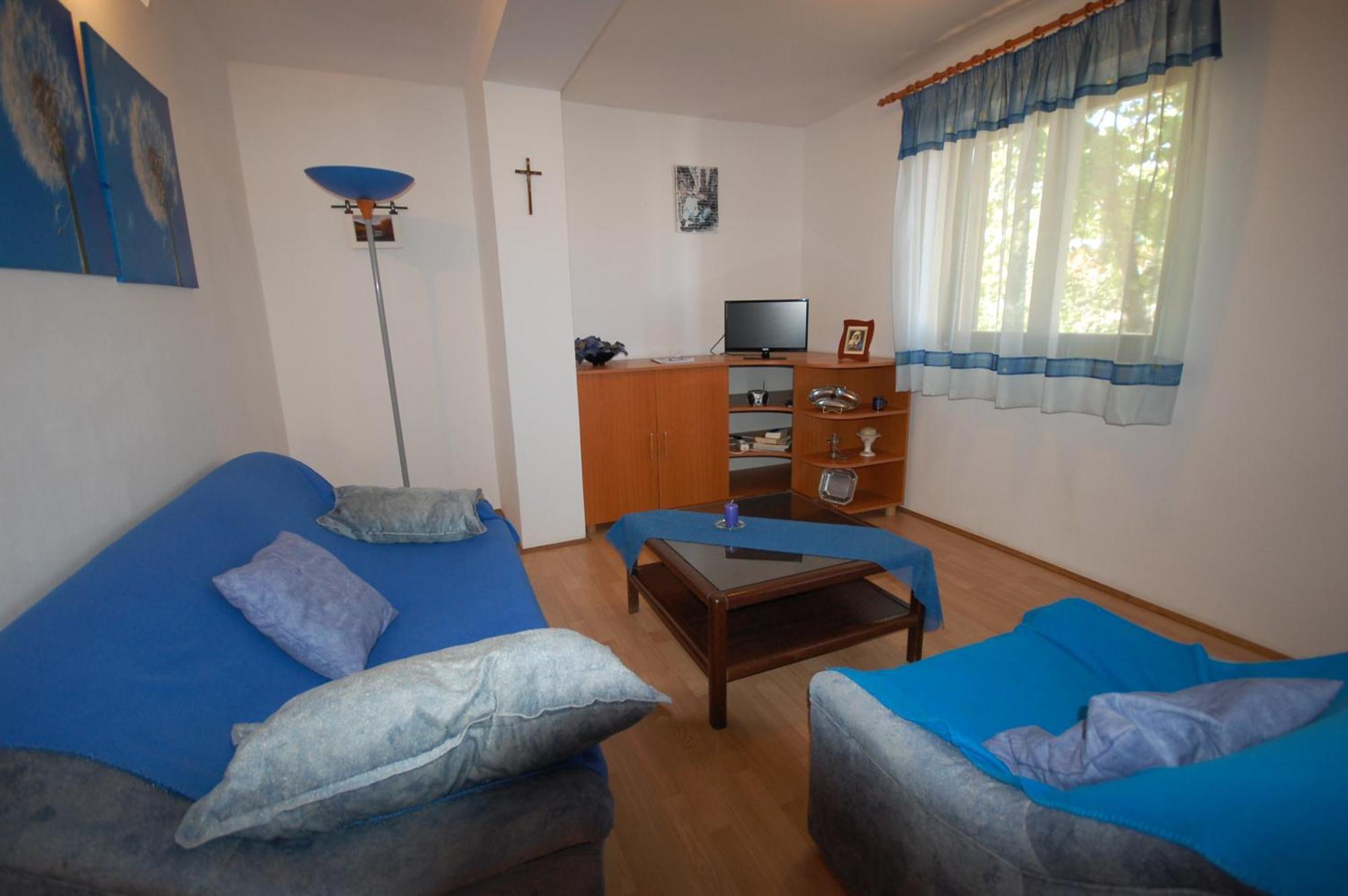Apartments Daidzic By El-Pi Tours Njivice Bagian luar foto